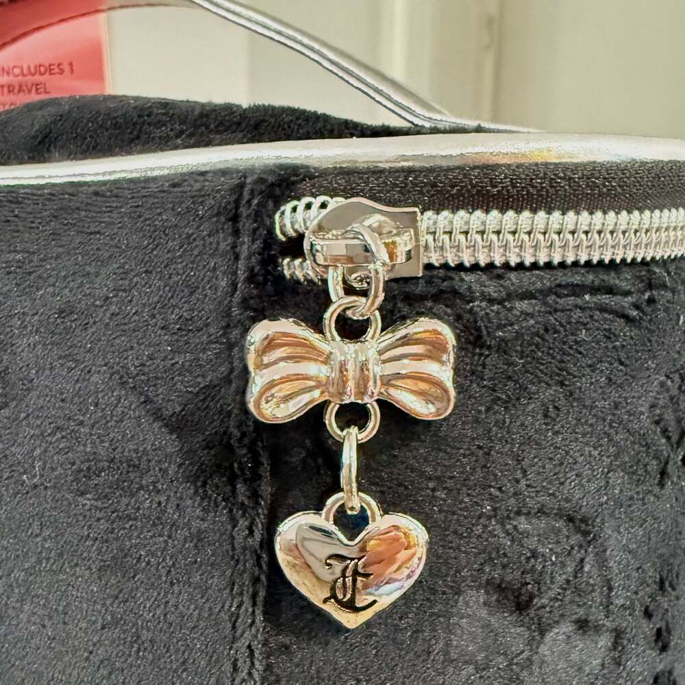 Juicy Couture Black Velour I Love JC Rhinestone Cosmetic Train Case Set - Picture 5 of 9